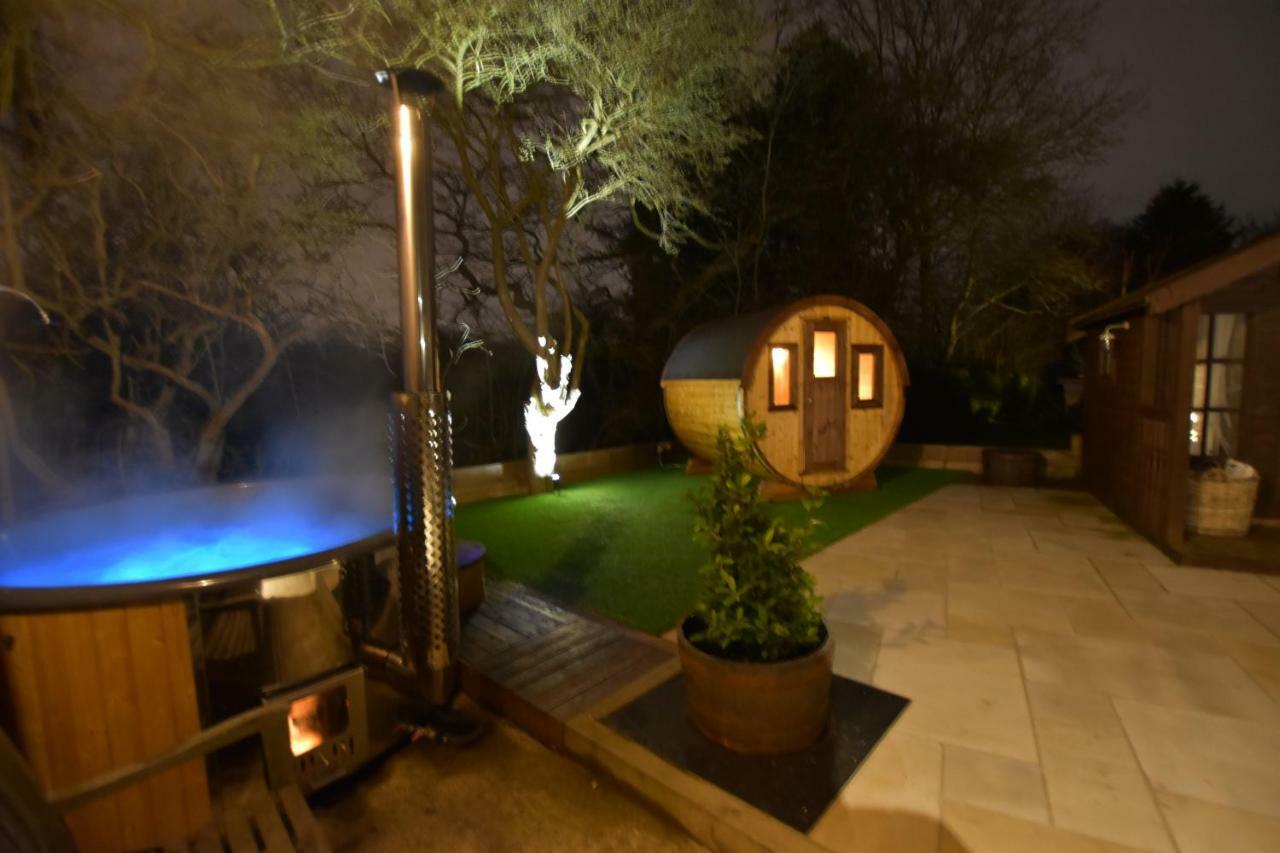 Oak Tree Stables Cottage Μπέρμιγχαμ Εξωτερικό φωτογραφία
