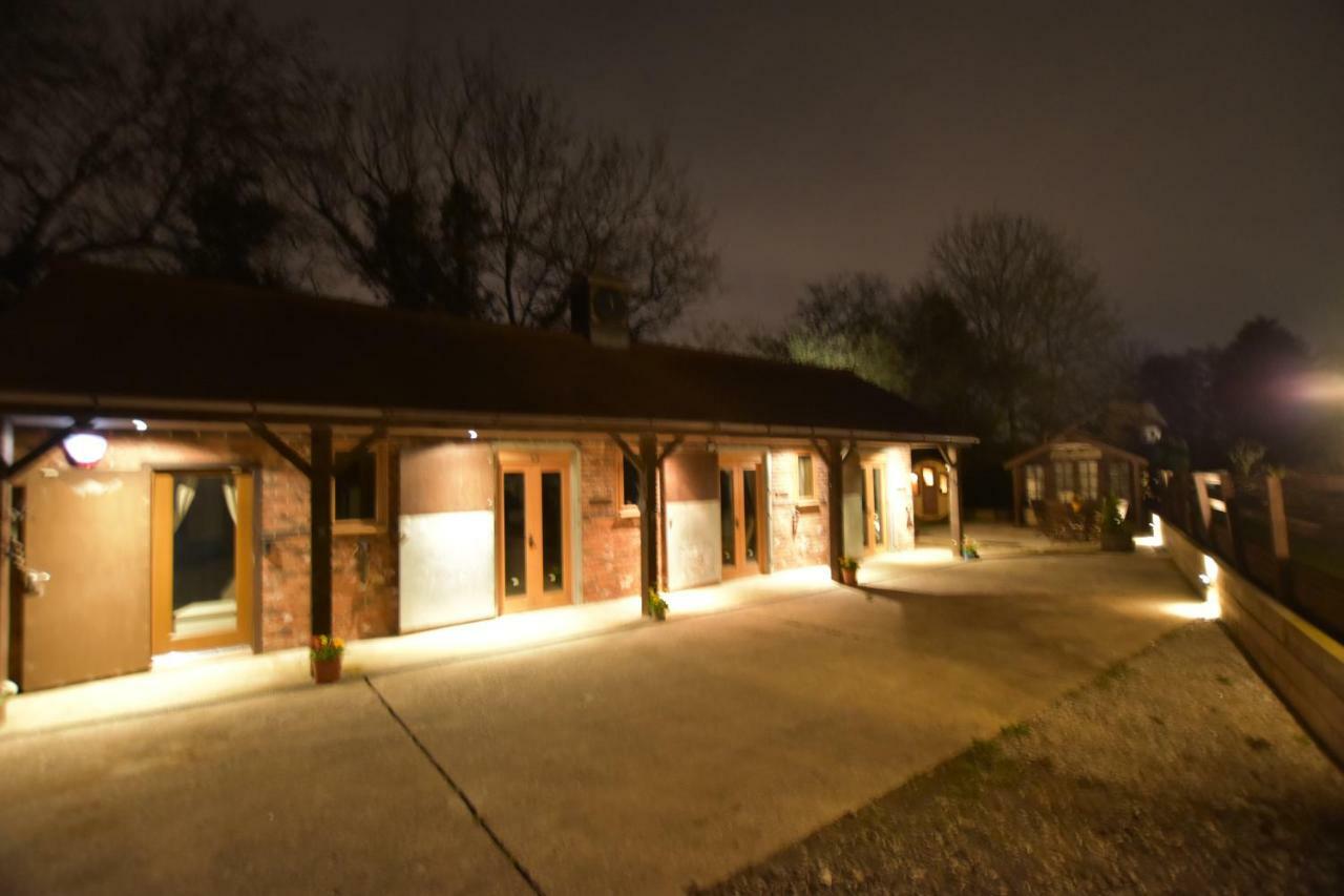 Oak Tree Stables Cottage Μπέρμιγχαμ Εξωτερικό φωτογραφία