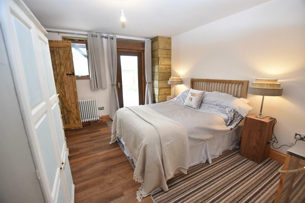 Oak Tree Stables Cottage Μπέρμιγχαμ Εξωτερικό φωτογραφία
